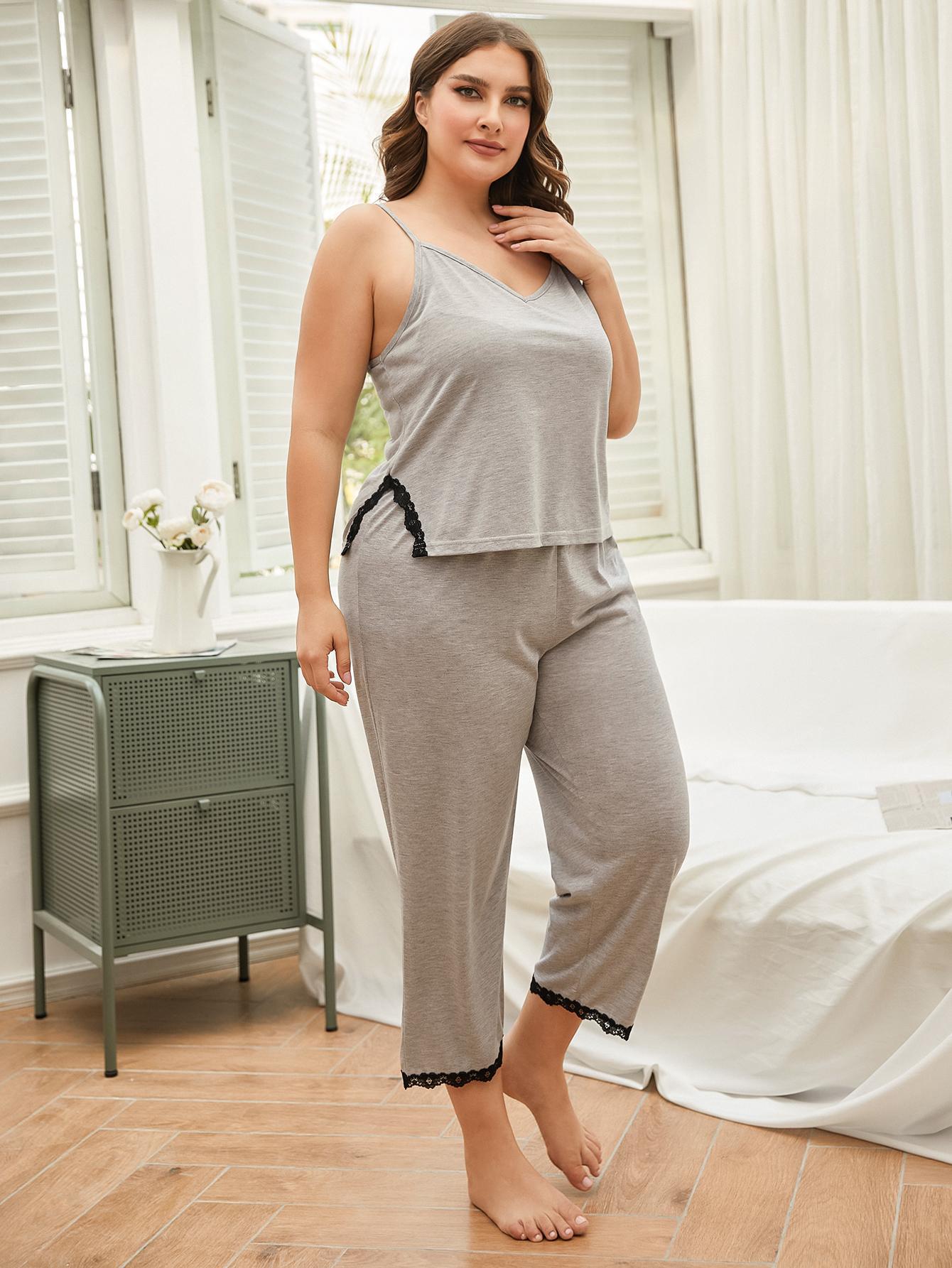 Enchanted Elegance: Plus Size Lace Trim Slit Set for a Night of Pure Romance