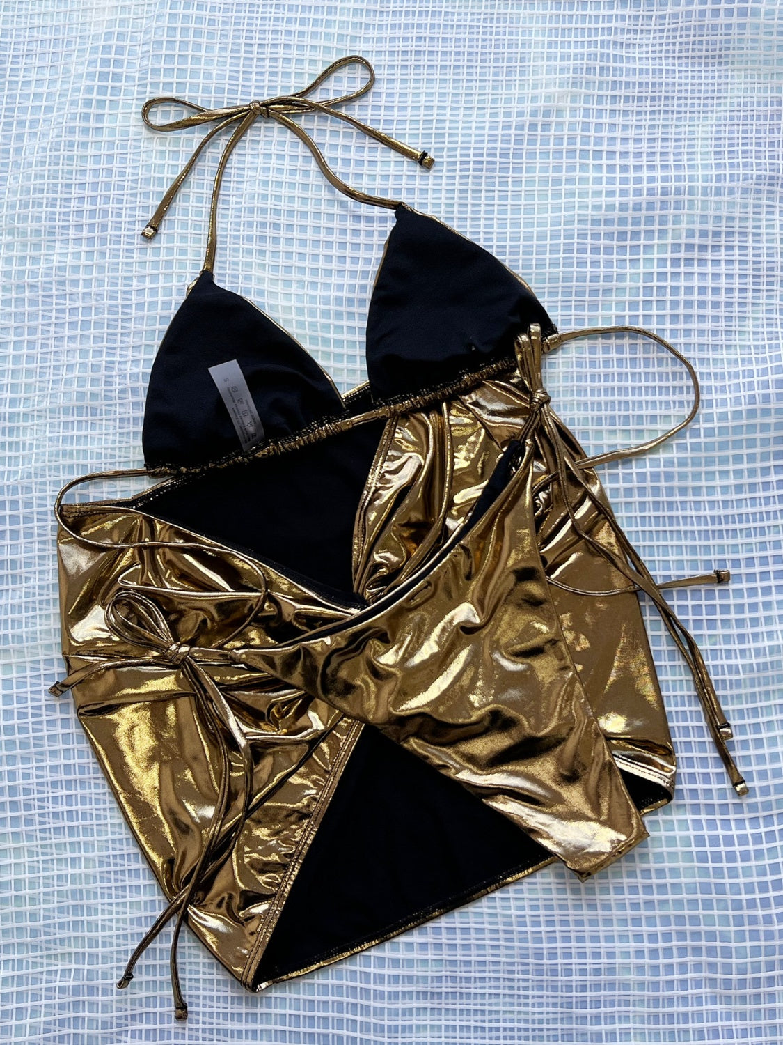 Golden Goddess: The Luxe 3 Pc Bikini That Reigns Supreme